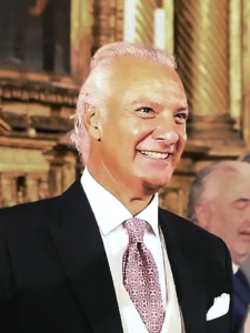 Dr. Manuel de la Peña 8
